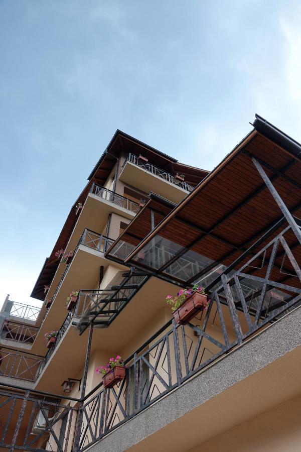 борник хил / Bornik Hill Hotel de apartamente Devin